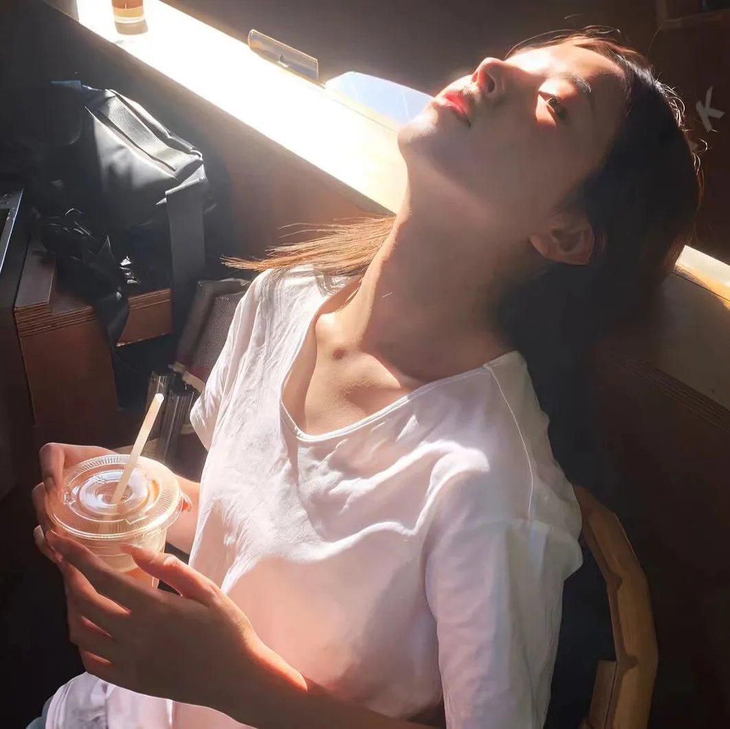 黑色姐妹花